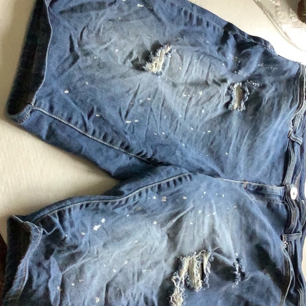 Woman’s shorts